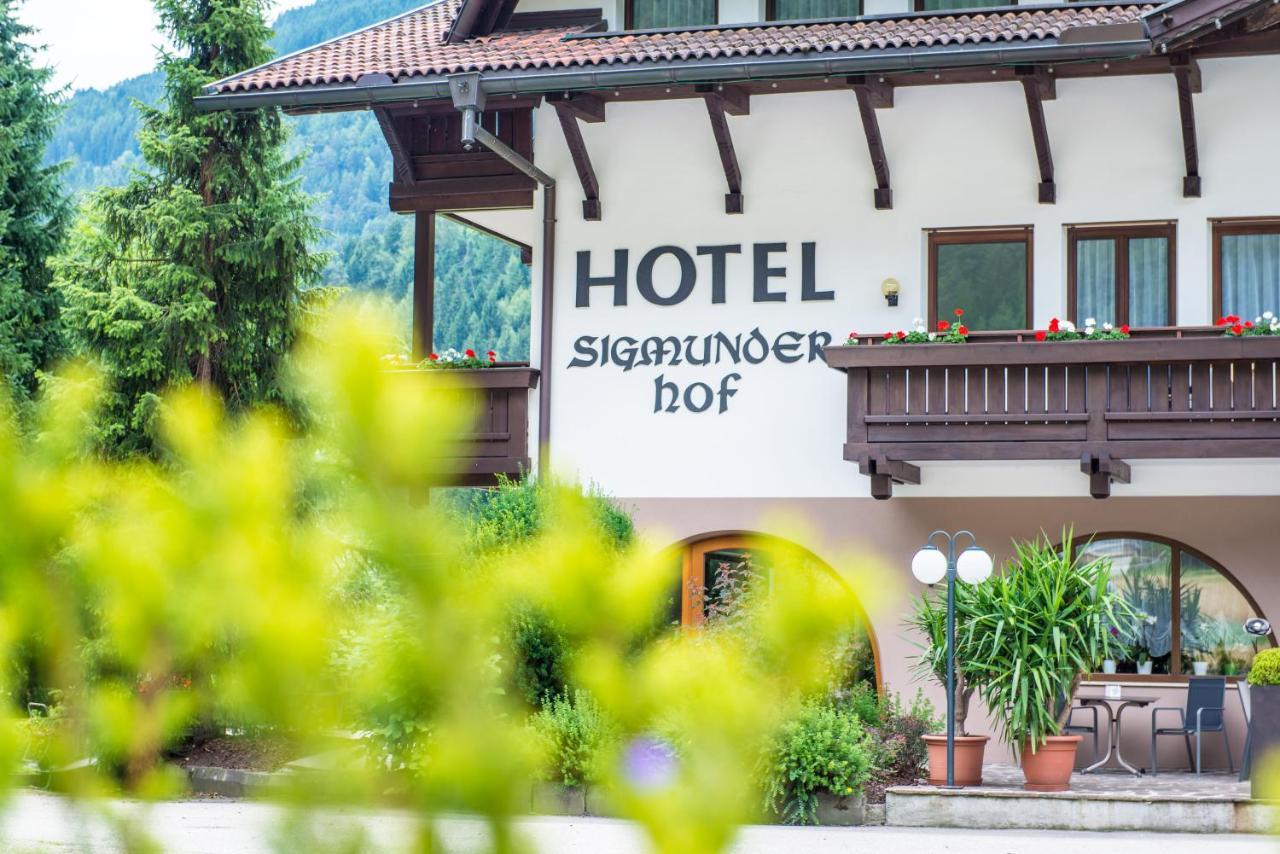 Hotel Sigmunderhof Chienes Kültér fotó