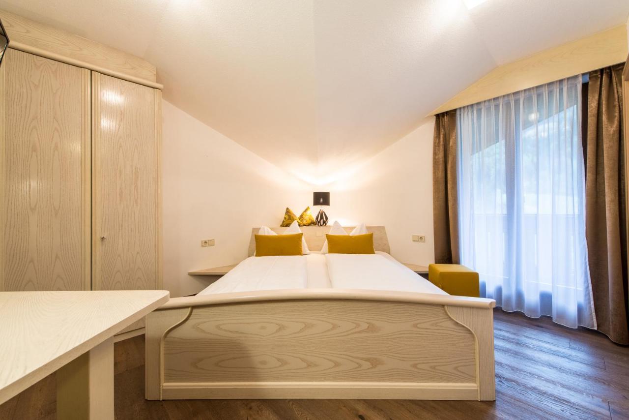 Hotel Sigmunderhof Chienes Kültér fotó